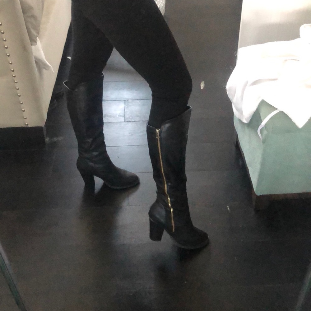 Leather Boots with Gold Side Zipper